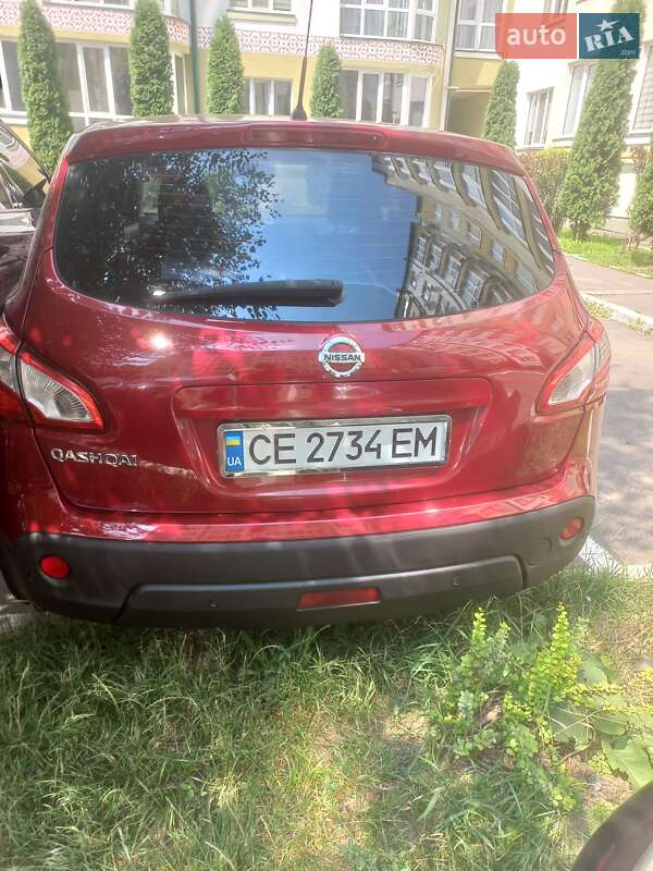 Внедорожник / Кроссовер Nissan Qashqai 2010 в Черновцах