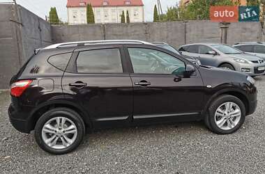 Внедорожник / Кроссовер Nissan Qashqai 2010 в 