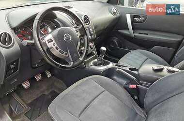 Внедорожник / Кроссовер Nissan Qashqai 2010 в 