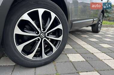 Внедорожник / Кроссовер Nissan Qashqai 2013 в 