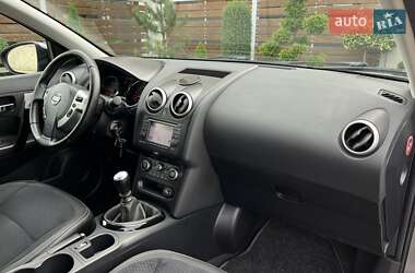 Внедорожник / Кроссовер Nissan Qashqai 2013 в 