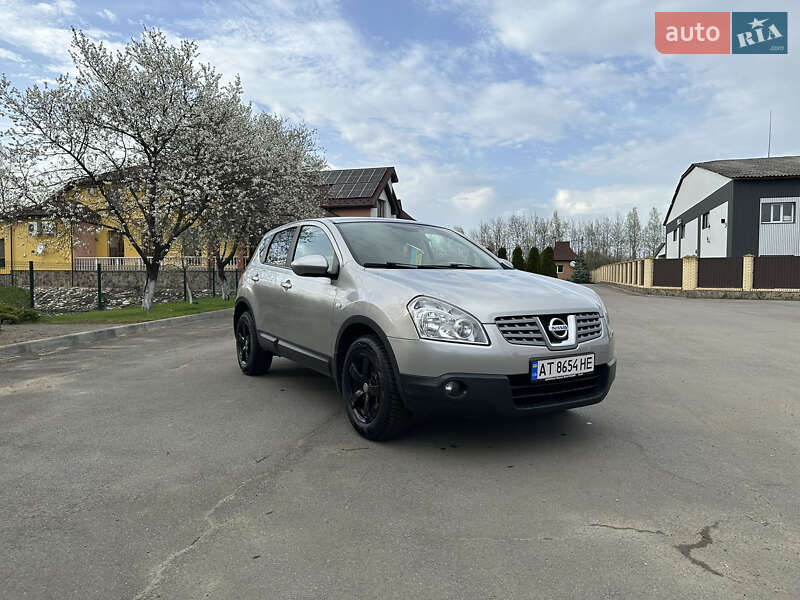 Внедорожник / Кроссовер Nissan Qashqai 2008 в 