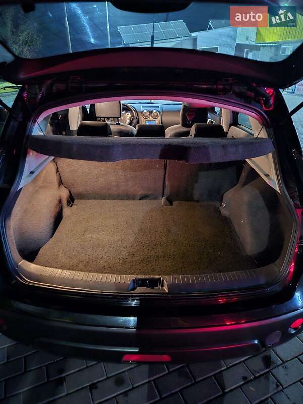 Внедорожник / Кроссовер Nissan Qashqai 2011 в Смеле