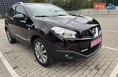 Внедорожник / Кроссовер Nissan Qashqai 2012 в 