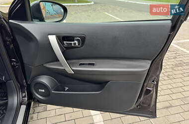 Внедорожник / Кроссовер Nissan Qashqai 2012 в 