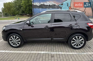 Внедорожник / Кроссовер Nissan Qashqai 2012 в 