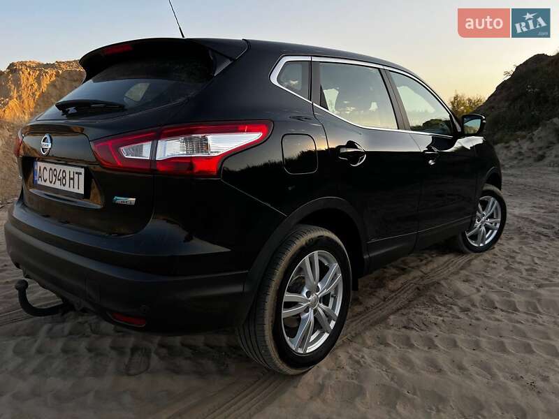 Внедорожник / Кроссовер Nissan Qashqai 2014 в Камне-Каширском
