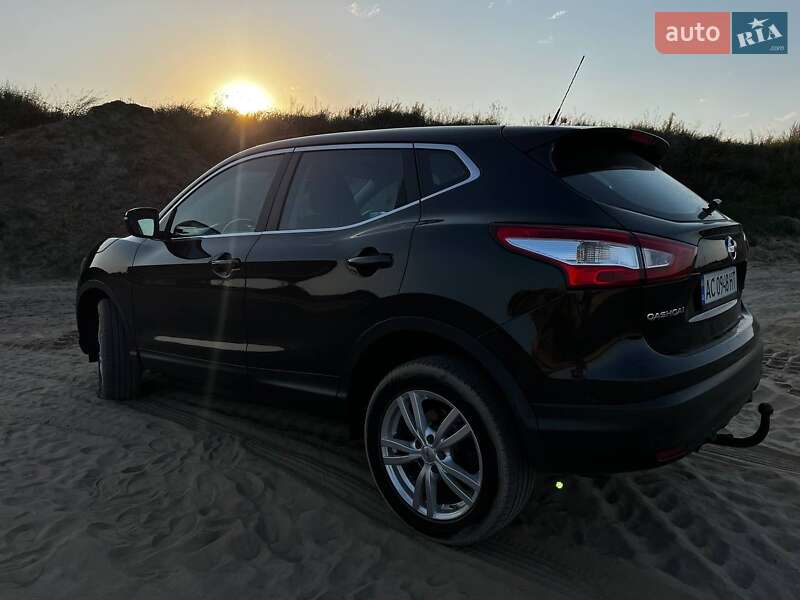 Внедорожник / Кроссовер Nissan Qashqai 2014 в Камне-Каширском