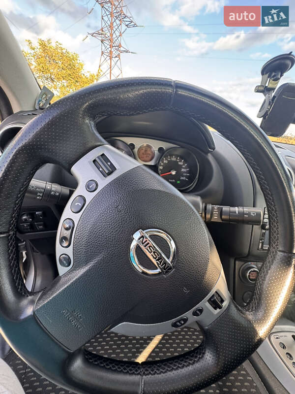 Позашляховик / Кросовер Nissan Qashqai 2008 в Стрию