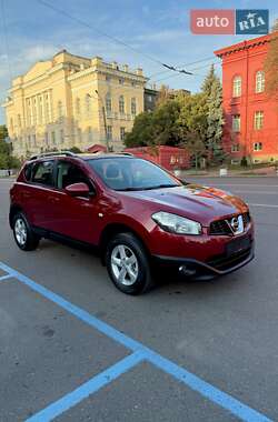 Позашляховик / Кросовер Nissan Qashqai 2013 в Києві