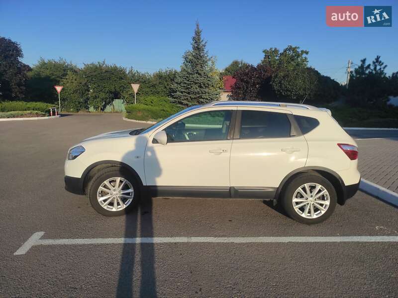 Внедорожник / Кроссовер Nissan Qashqai 2011 в Полтаве