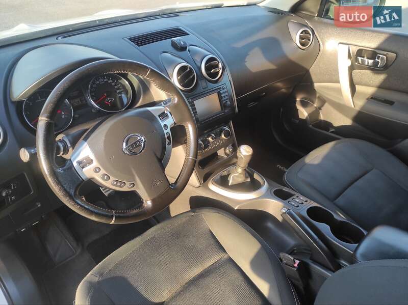 Внедорожник / Кроссовер Nissan Qashqai 2011 в Полтаве