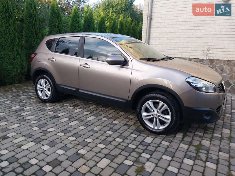 Внедорожник / Кроссовер Nissan Qashqai 2012 в Ходорове