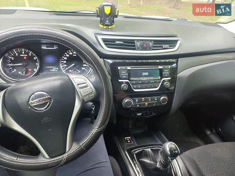 Внедорожник / Кроссовер Nissan Qashqai 2015 в Чернигове