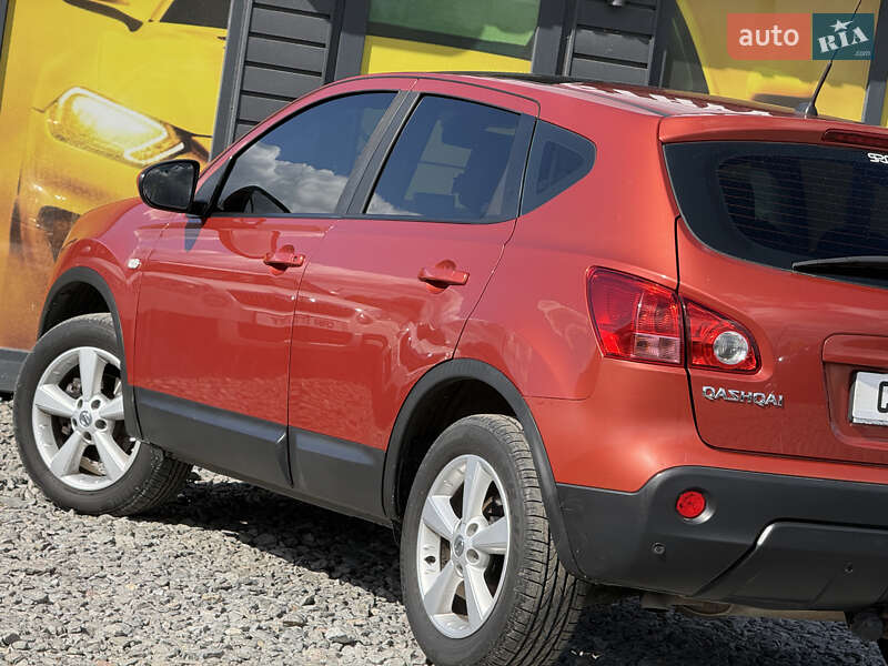Позашляховик / Кросовер Nissan Qashqai 2008 в Стрию