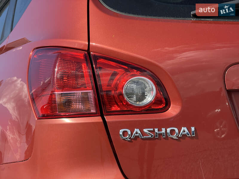 Позашляховик / Кросовер Nissan Qashqai 2008 в Стрию