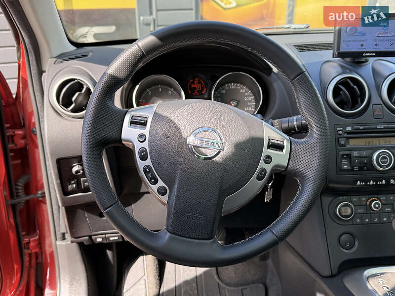 Позашляховик / Кросовер Nissan Qashqai 2008 в Стрию