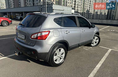 Внедорожник / Кроссовер Nissan Qashqai 2011 в 