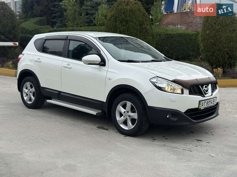 Внедорожник / Кроссовер Nissan Qashqai 2013 в Ивано-Франковске