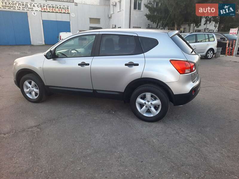 Внедорожник / Кроссовер Nissan Qashqai 2009 в Полтаве