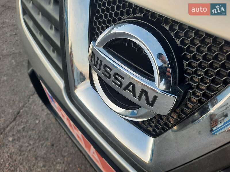 Внедорожник / Кроссовер Nissan Qashqai 2009 в Полтаве