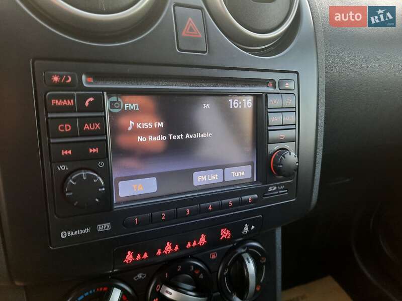 Внедорожник / Кроссовер Nissan Qashqai 2009 в Полтаве