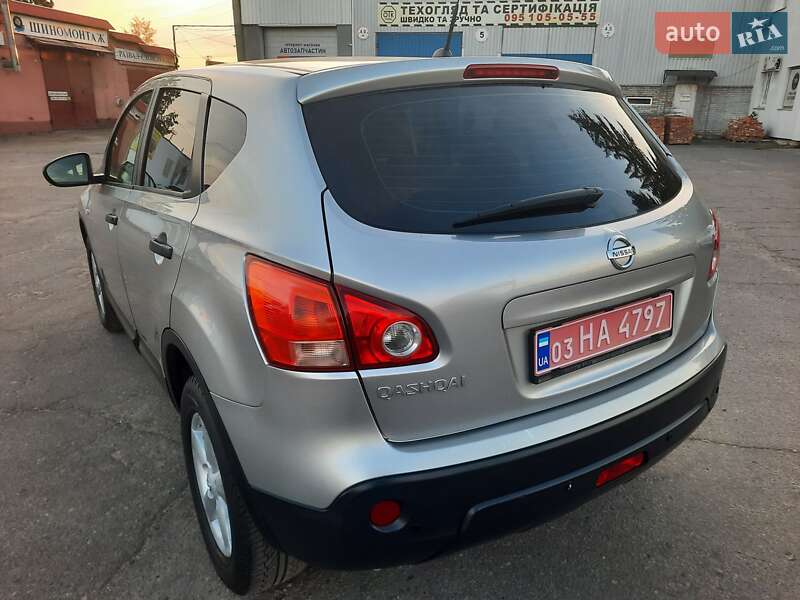 Внедорожник / Кроссовер Nissan Qashqai 2009 в Полтаве