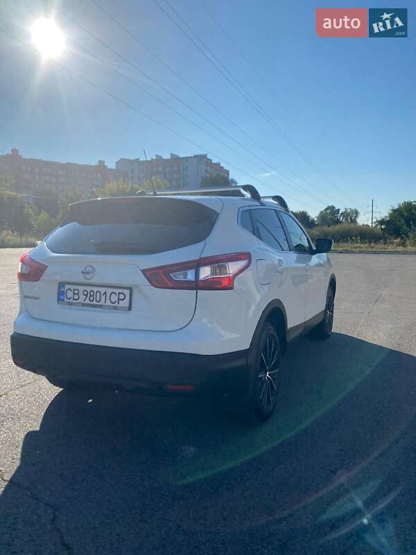 Внедорожник / Кроссовер Nissan Qashqai 2015 в Чернигове