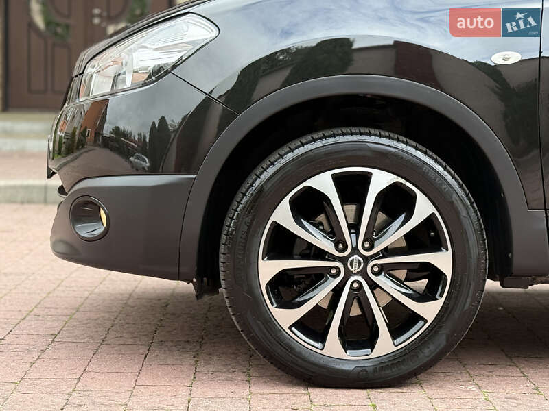 Внедорожник / Кроссовер Nissan Qashqai 2011 в Стрые