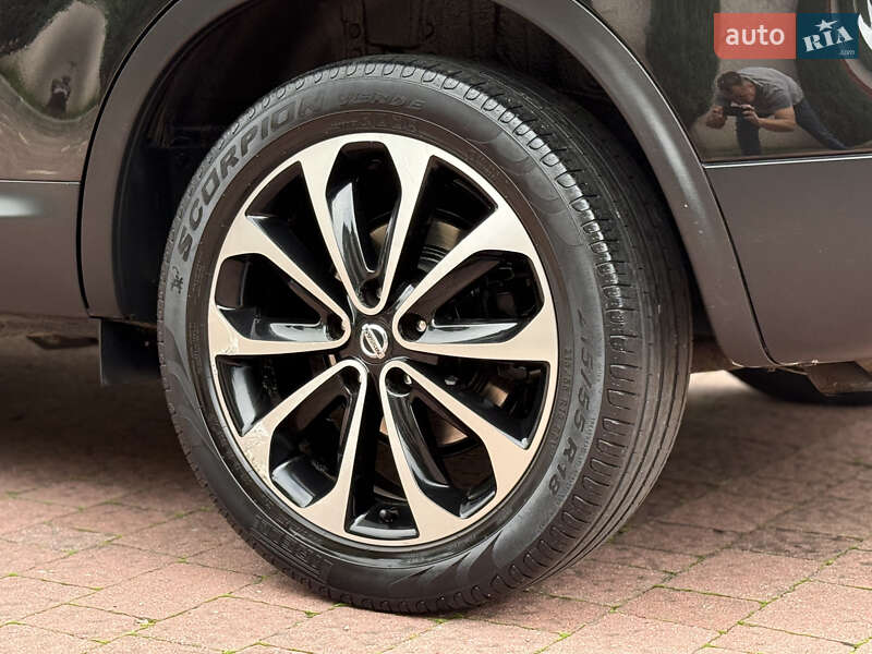Внедорожник / Кроссовер Nissan Qashqai 2011 в Стрые
