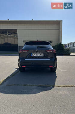 Внедорожник / Кроссовер Nissan Qashqai 2022 в 