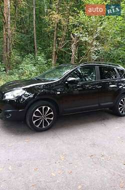 Внедорожник / Кроссовер Nissan Qashqai 2013 в 