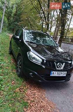 Внедорожник / Кроссовер Nissan Qashqai 2013 в 
