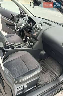 Внедорожник / Кроссовер Nissan Qashqai 2013 в 