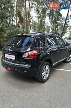 Внедорожник / Кроссовер Nissan Qashqai 2011 в 