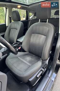 Внедорожник / Кроссовер Nissan Qashqai 2011 в 
