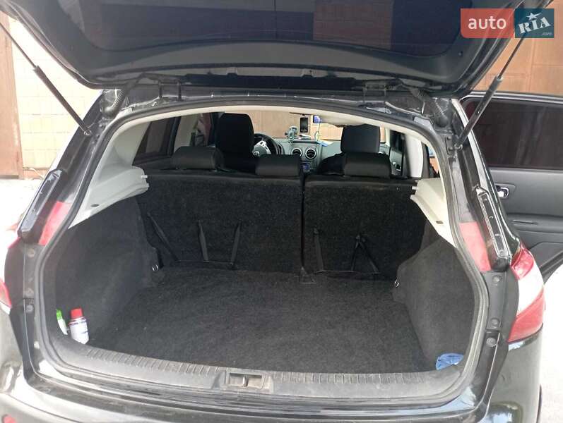 Внедорожник / Кроссовер Nissan Qashqai 2010 в Корце