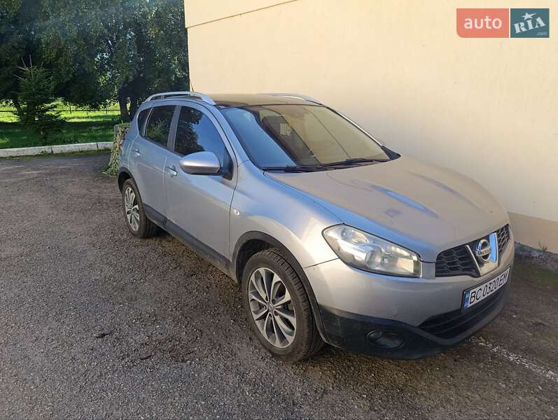 Внедорожник / Кроссовер Nissan Qashqai 2010 в Львове