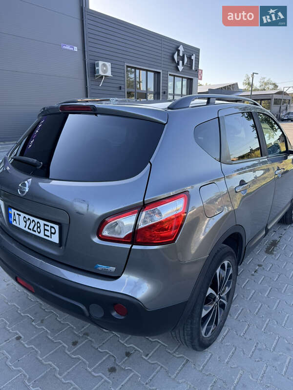 Внедорожник / Кроссовер Nissan Qashqai 2013 в Ивано-Франковске