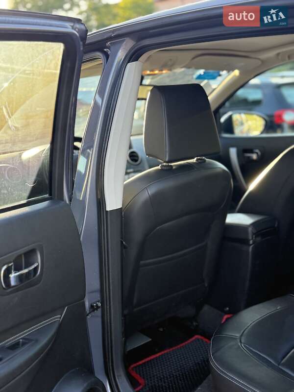 Позашляховик / Кросовер Nissan Qashqai 2008 в Львові