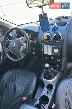 Внедорожник / Кроссовер Nissan Qashqai 2011 в Ивано-Франковске