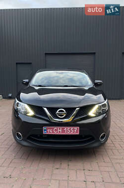 Внедорожник / Кроссовер Nissan Qashqai 2014 в 