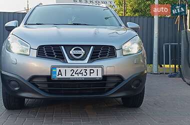Позашляховик / Кросовер Nissan Qashqai 2013 в  фото 5 Позашляховик / Кросовер Nissan Qashqai 2013 в