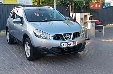 Позашляховик / Кросовер Nissan Qashqai 2013 в  фото 18 Позашляховик / Кросовер Nissan Qashqai 2013 в