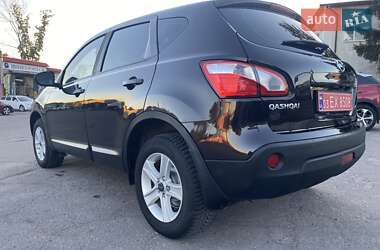 Внедорожник / Кроссовер Nissan Qashqai 2011 в 