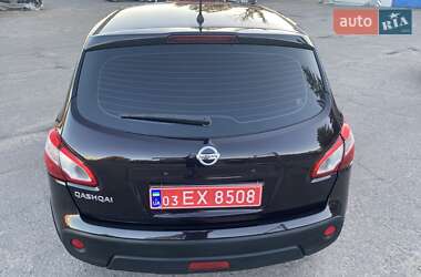 Внедорожник / Кроссовер Nissan Qashqai 2011 в 