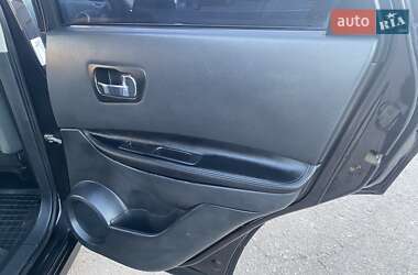 Внедорожник / Кроссовер Nissan Qashqai 2011 в 