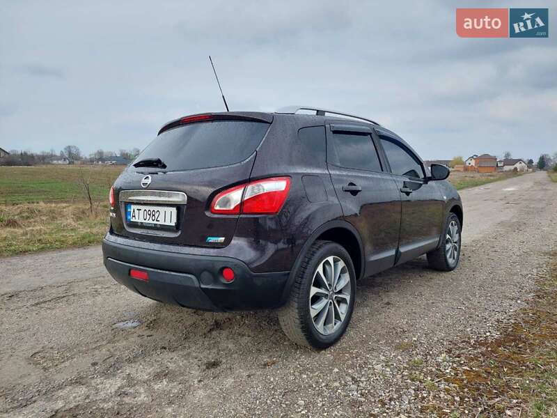 Внедорожник / Кроссовер Nissan Qashqai 2010 в Ивано-Франковске фото 4 Внедорожник / Кроссовер Nissan Qashqai 2010 в Ивано-Франковске