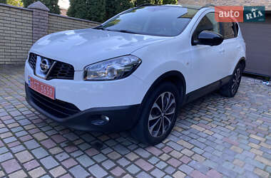 Внедорожник / Кроссовер Nissan Qashqai 2013 в Черновцах