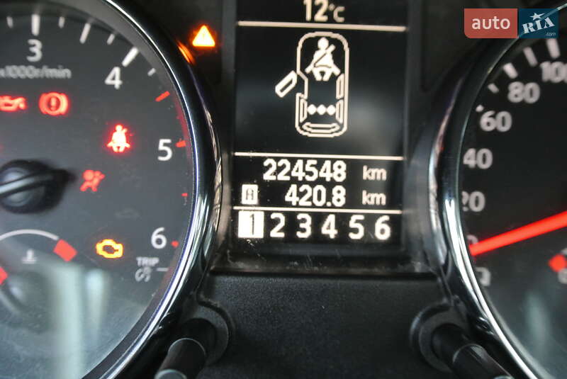 Внедорожник / Кроссовер Nissan Qashqai 2011 в Черновцах фото 42 Внедорожник / Кроссовер Nissan Qashqai 2011 в Черновцах